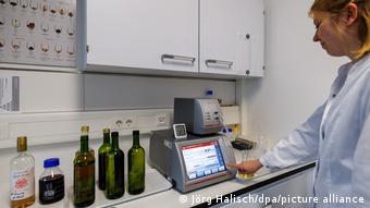 Εργαστήριο, κρασί, αφαίρεση αλκοόλ