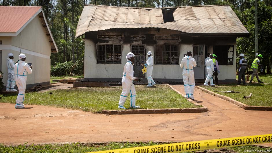 A number of children killed in a school fire in Uganda |  world |  Dr..