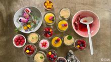 Panna cotta con tres coulis