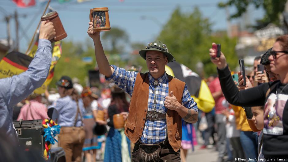 Germany: Oktoberfest to last 2 days longer in 2023 – DW – 10/26/2022 - Vimarsana News