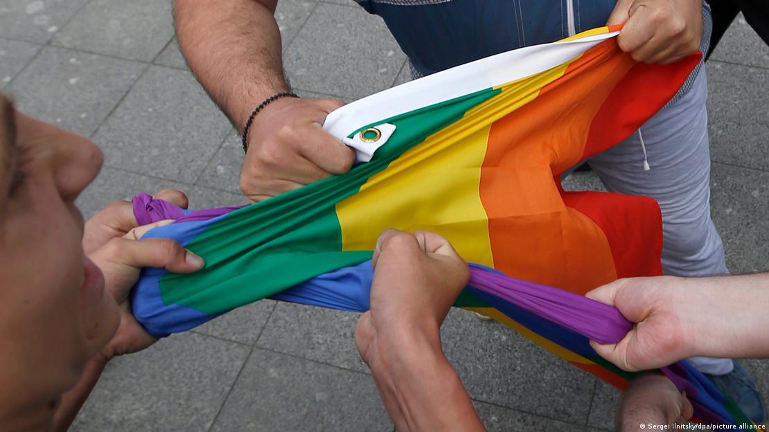 Русскоязычные геи и лесбиянки начинают жизнь с нуля в Америке