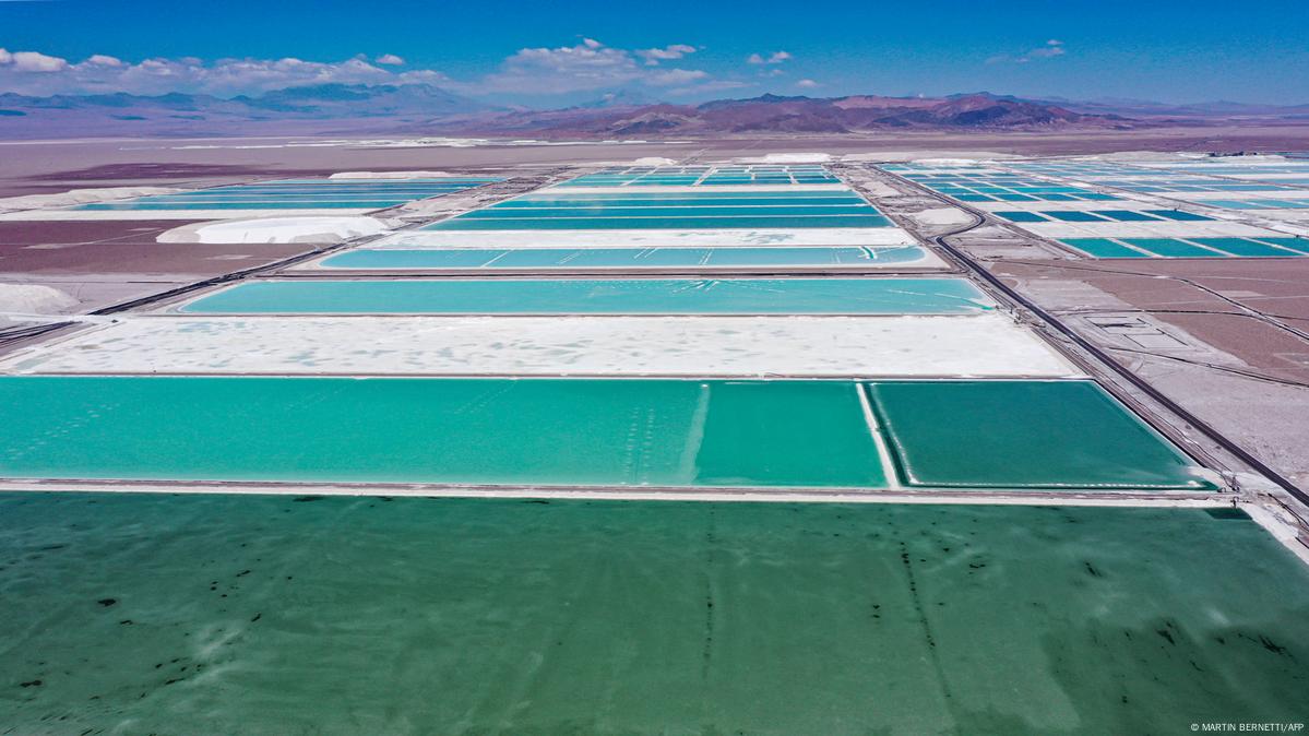 Planta de depuración del litio en Atacama.