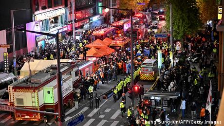 След трагедията в Сеул и смъртта на 156 души стъпкани