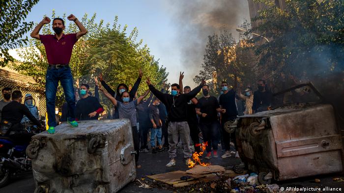 Ако режимът в Техеран падне след масовите протести в страната,