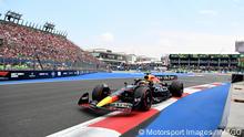 Formula 1 2022: Mexico City GP AUTODROMO HERMANOS RODRIGUEZ, MEXICO - OCTOBER 30: Max Verstappen, Red Bull Racing RB18 during the Mexico City GP at Autodromo Hermanos Rodriguez on Sunday October 30, 2022 in Mexico City, Mexico. Photo by Mark Sutton / Sutton Images Images PUBLICATIONxINxGERxSUIxAUTxHUNxONLY GP2220_152423DSC_7216 