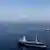 Karadeniz'de, İstanbul Boğazı'na girmek için bekleyen yük gemileri
