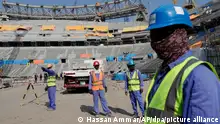 البرلمان الأوروبي ينتقد الفيفا ويدعو لتعويض أسر عمال مونديال قطر