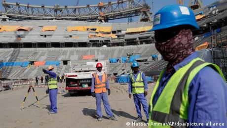 В Катар работят 400 000 непалци евтина работна ръка