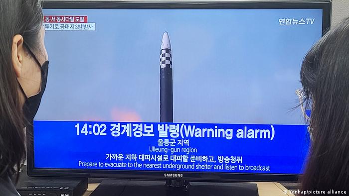11月2日，朝鲜发射导弹引发韩国一座小岛罕见地发布空袭警报。