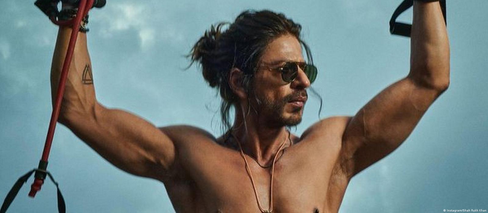 Does this guy look like Shah Rukh Khan? The internet thinks so! - Celebrity  - Images