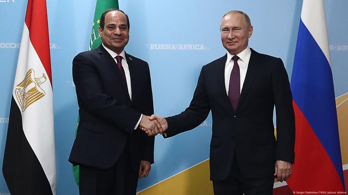 Egypt's President Abdel Fattah el-Sisi (L) and Russia's President Vladimir Putin shake hands during a meeting on the sidelines of the 2019 Russia-Africa Summit.