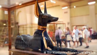 O θεός Άνουβις