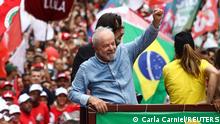 29.10.2022****Brazil's former President and presidential candidate Luiz Inacio Lula da Silva leads the 'march of victory', in Sao Paulo, Brazil October 29, 2022. REUTERS/Carla Carniel