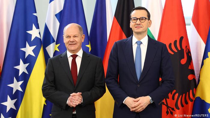 Kanclerz Olaf Scholz i premier RP Mateusz Morawiecki na szczycie Bałkanów Zachodnich w Berlinie