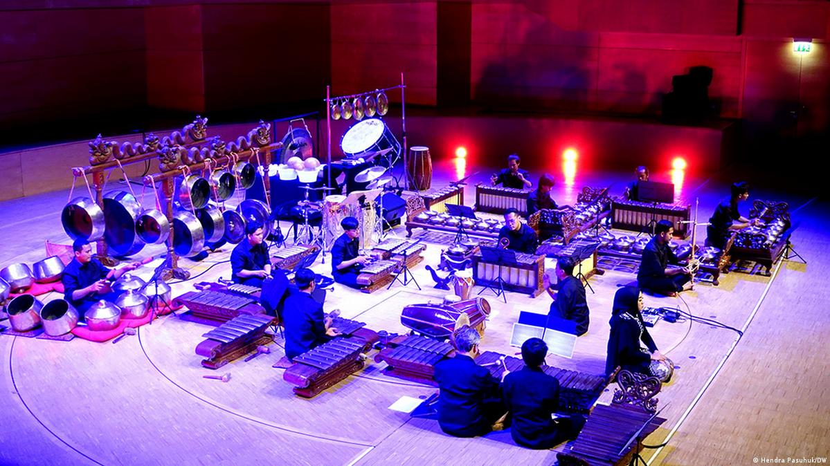 Oriq qozoq ayol bilan porno