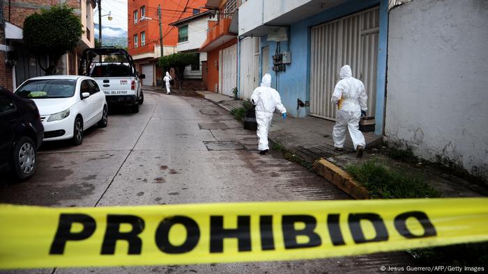 Investigadores forenses.