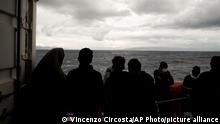 El Ocean Viking parte hacia Cerdeña tras ser rechazado en Sicilia