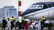 Klima-Aktivisten blockieren Privatjets auf Flughafen Schiphol Klima-Aktivisten blockieren Privatjets auf Flughafen Schiphol