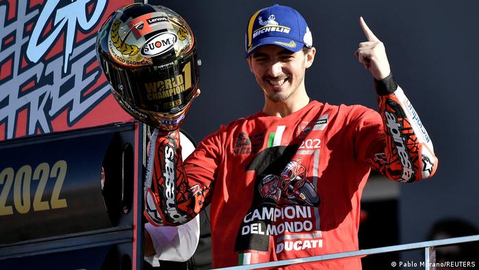 El italiano Francesco Bagnaia logra el título mundial de MotoGP en la 