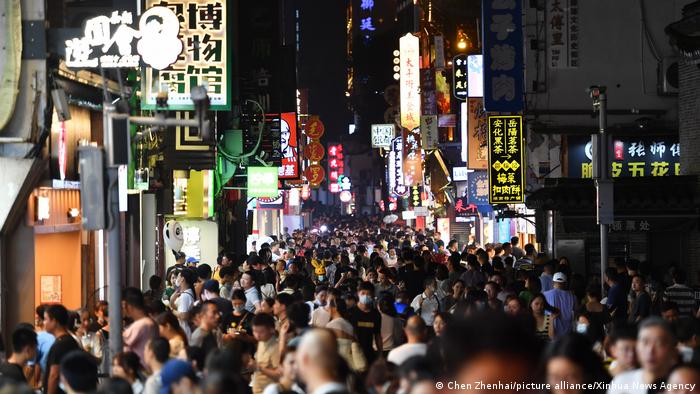 马英九4月2日晚间走访了长沙的太平夜市，图为夜市资料照