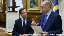 ANKARA, TURKIYE - NOVEMBER 08: (----EDITORIAL USE ONLY - MANDATORY CREDIT - 'TURKISH PRESIDENCY / MURAT CETINMUHURDAR / HANDOUT' - NO MARKETING NO ADVERTISING CAMPAIGNS - DISTRIBUTED AS A SERVICE TO CLIENTS----) Turkish President Recep Tayyip Erdogan (R) meets with Swedish Prime Minister Ulf Kristersson (L) in Ankara, Turkiye on November 08, 2022. Mustafa Kamaci / Anadolu Agency