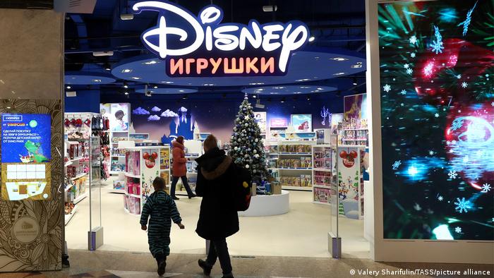La compañía estadounidense Disney había suspendido temporalmente sus actividades en Rusia en marzo pasado.