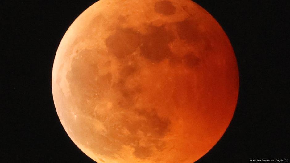 Blood Moon this Sunday: What makes a total lunar eclipse – DW – 09/05/2025