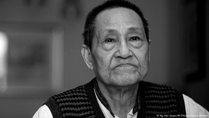 鲍彤曾任中共最高领导人赵紫阳秘书的政治人物，是八九年六四学运时期中国当局逮捕的最高级别官员