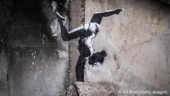 Murale e artistit britanik Bansky në Kiev