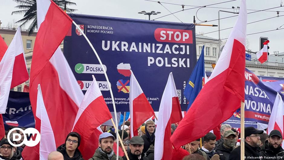 Uchodźcy z Ukrainy nie są mile widziani przez wszystkich Polaków  Europa |  DW