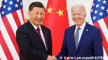 14.11.2022 *** U.S. President Joe Biden shakes hands with Chinese President Xi Jinping as they meet on the sidelines of the G20 leaders' summit in Bali, Indonesia, November 14, 2022. REUTERS/Kevin Lamarque