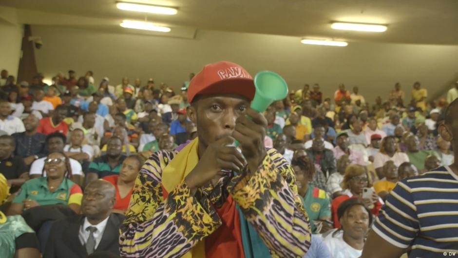 Cameroon’s World Cup fever – DW – 11/17/2022