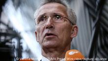 ARCHIV - 15.12.2022, Belgien, Brüssel: Jens Stoltenberg, Generalsekretär der NATO, spricht bei der Ankunft zu den Medien, um an einem Treffen der EU-Verteidigungsminister teilzunehmen. (zu dpa «Nato trifft sich wegen Explosion in Polen zu Krisensitzung») Foto: Valeria Mongelli/ZUMA Press Wire/dpa +++ dpa-Bildfunk +++