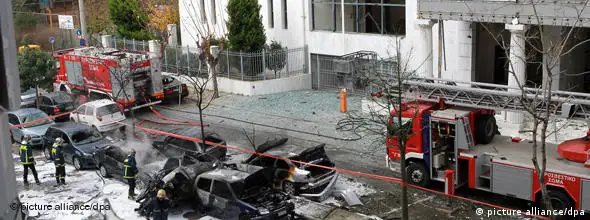 NO FLASH Bombenexplosion in Athen Griechenland