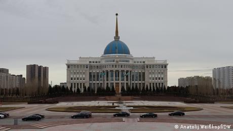 Масовите кървави протести преди близо година промениха Казахстан Преизбраният президент