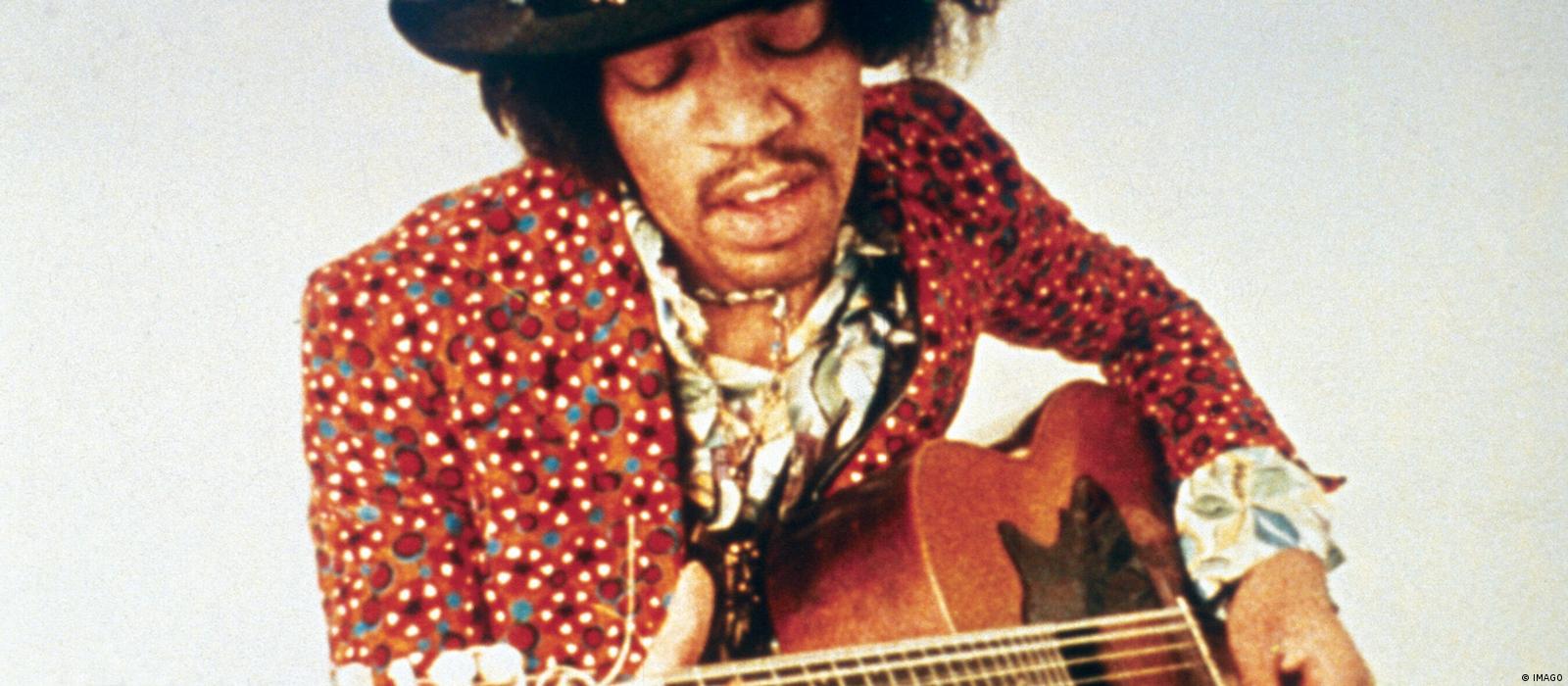 Forever a guitar legend: Jimi Hendrix â€“ DW â€“ 11/27/2022