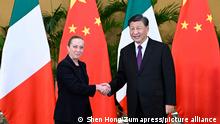 (221116) -- BALI, Nov. 16, 2022 (Xinhua) -- Chinese President Xi Jinping meets with Italian Prime Minister Giorgia Meloni in Bali, Indonesia, Nov. 16, 2022. (Xinhua/Shen Hong)