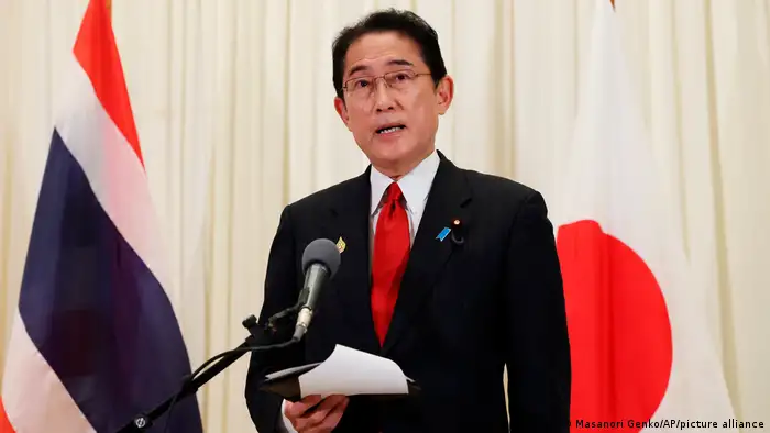 在曼谷参加APEC的岸田文雄對朝鮮再射導彈表達強烈譴責。