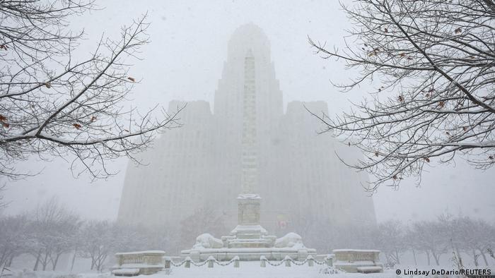 BdT I Erster Schnee in Buffalo, New York