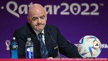Fußball, Vorbereitung auf die WM in Katar, FIFA-Pressekonferenz, FIFA-Präsident Gianni Infantino spricht auf einer PK.