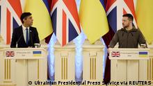 Ukraine's President Volodymyr Zelenskiy meets with British Prime Minister Rishi Sunak during his visit, as Russia's attack on Ukraine continues, in Kyiv, Ukraine November 19, 2022. Ukrainian Presidential Press Service/Handout via REUTERS ATTENTION EDITORS - THIS IMAGE HAS BEEN SUPPLIED BY A THIRD PARTY.