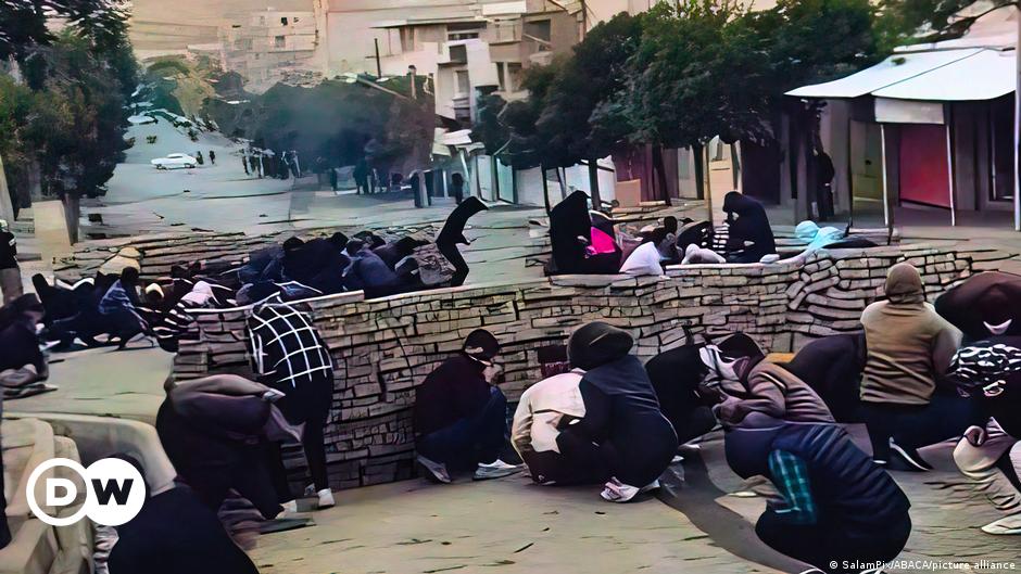 Zeugen: Ausschreitungen bei Protesten im Iran