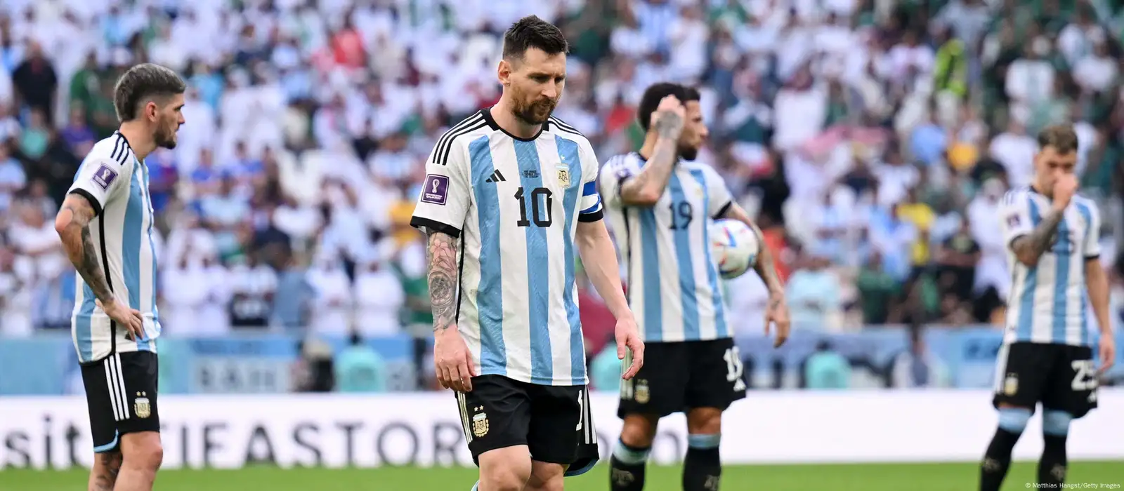 Saudi Arabia Stuns Messi and Argentina in World Cup's First Shock - The New  York Times