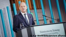 22.11.2022, Berlin: Bundeskanzler Olaf Scholz (SPD) spricht beim Wirtschaftsgipfel der Süddeutschen Zeitung zu den Teilnehmern. Foto: Kay Nietfeld/dpa +++ dpa-Bildfunk +++