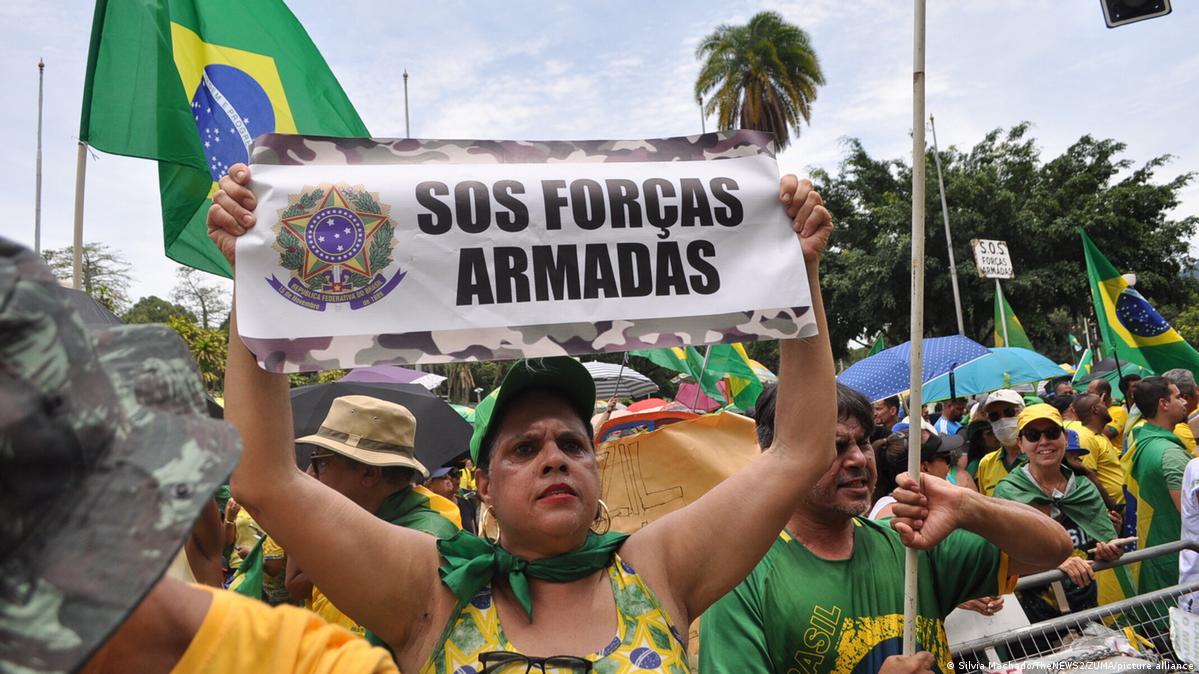 Exército Brasileiro - As Forças Armadas prosseguem apoiando o