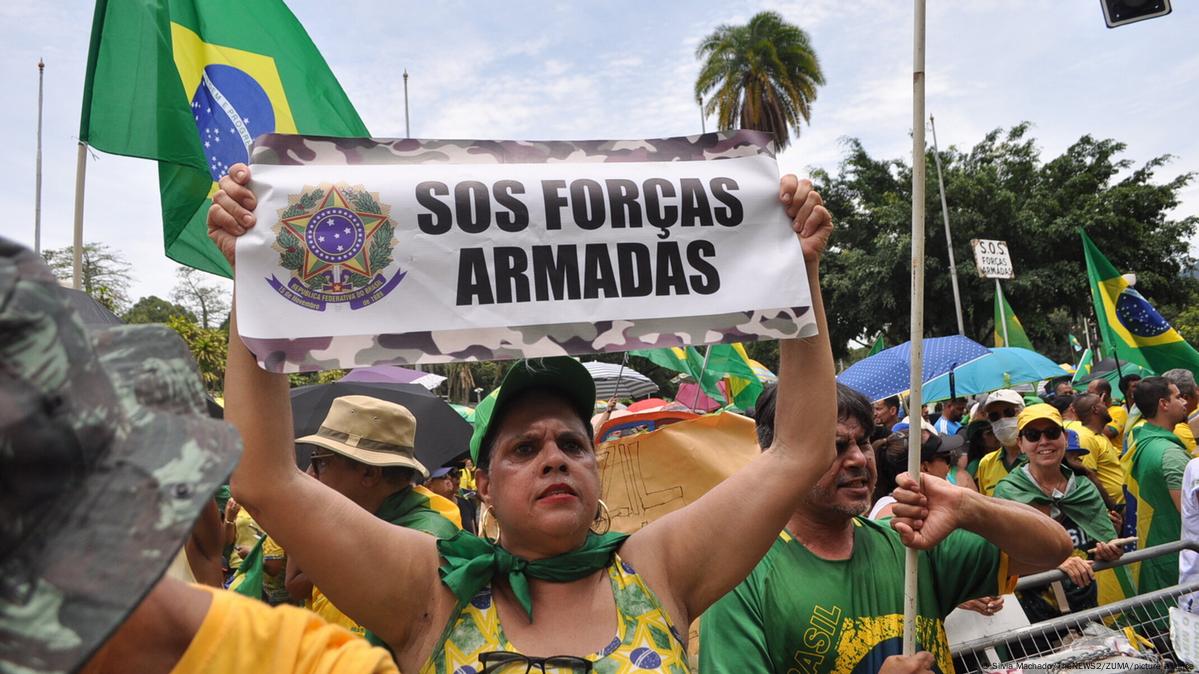 Exército Brasileiro - As Forças Armadas prosseguem apoiando o