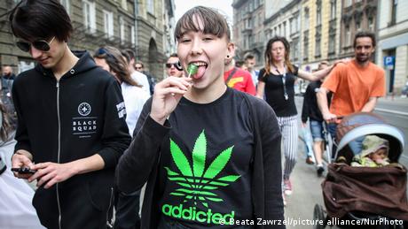 Полша има един от най строгите закони срещу притежаването на наркотици