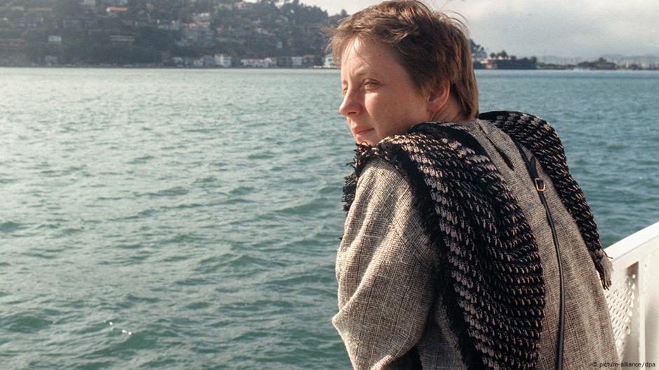 Merkel je 1991. imenovana za ministarku za porodicu u vladi kancelara Helmuta Kola
