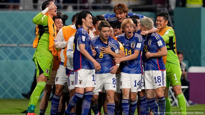 Alemania pierde contra Japón en intenso partido en Qatar | Deportes | DW |  23.11.2022