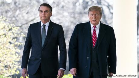 US-Präsident Donald Trump will aufgrund des laufenden Justizprozesses gegen den brasilianischen Ex-Präsidenten Jair Bolsonaro 50 Prozent Zölle auf brasilianische Produkte verhängen (Archivbild)